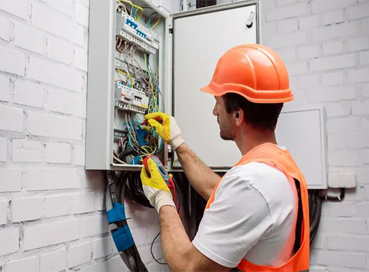 Eletricista no Loteamento Alvorada em Mogi das Cruzes